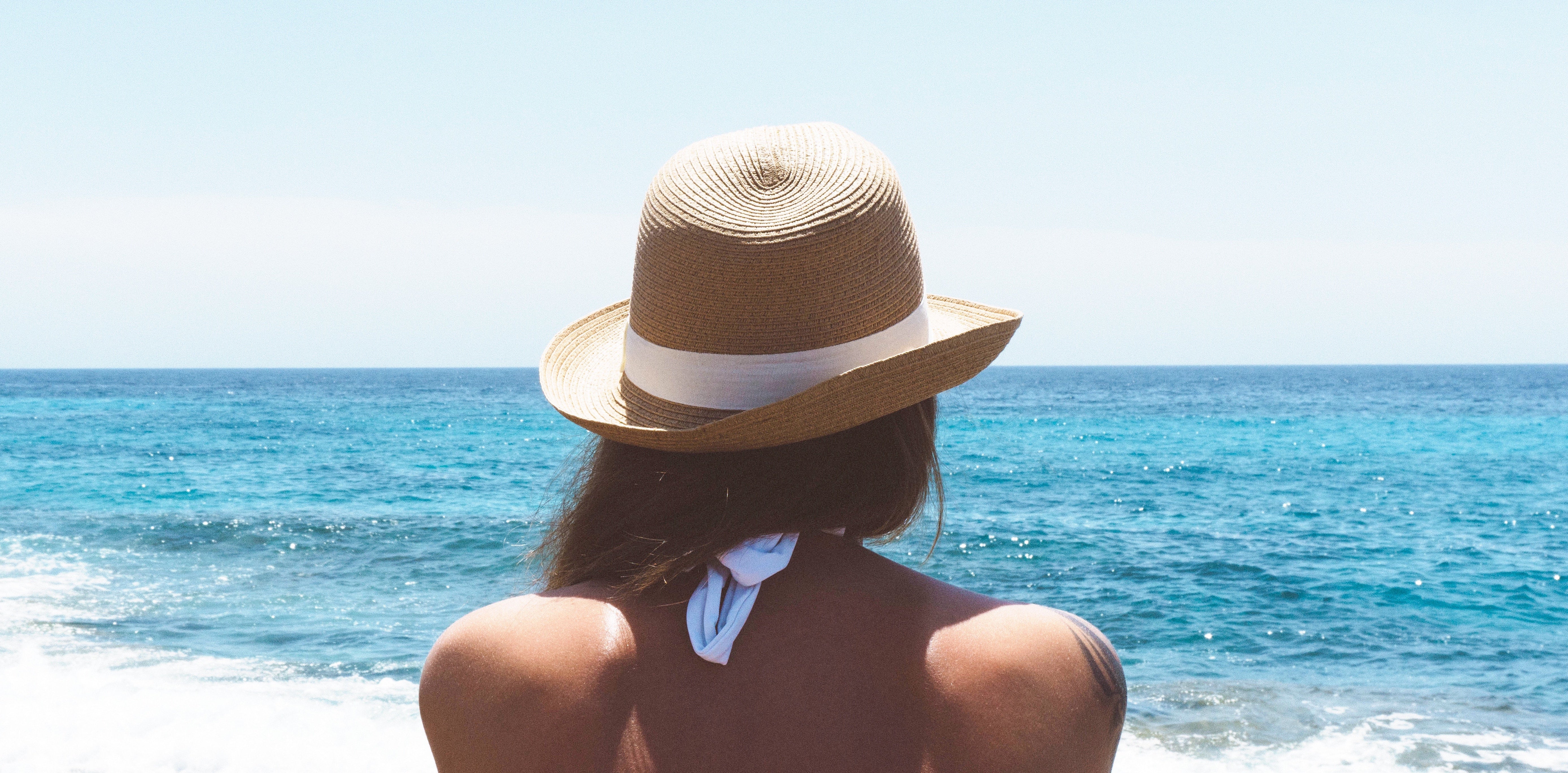 Tuskastuttaako aurinkosuojavoidevalikoiman runsaus? Näillä vinkeillä löydät sopivan vaihtoehdon!