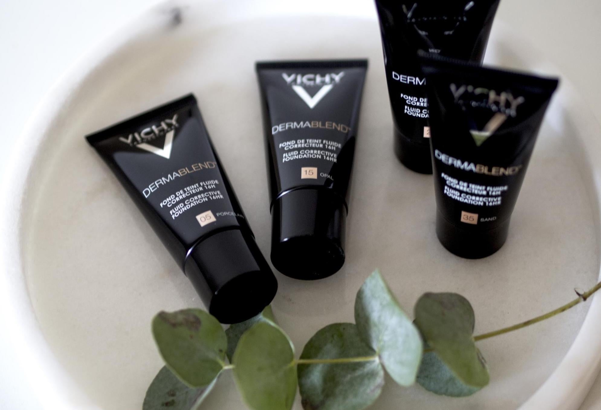 Testissä Dermablend Fluid Corrective Foundation – nestemäinen meikkivoide